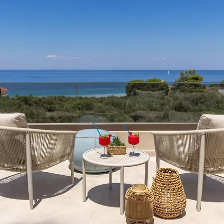 Ark Luxury Suite, Hot Tub & Sea Views, By Zantewize * Tragaki