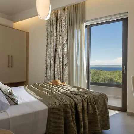 Ark Luxury Suite, Hot Tub & Sea Views, By Zantewize Lejlighed *