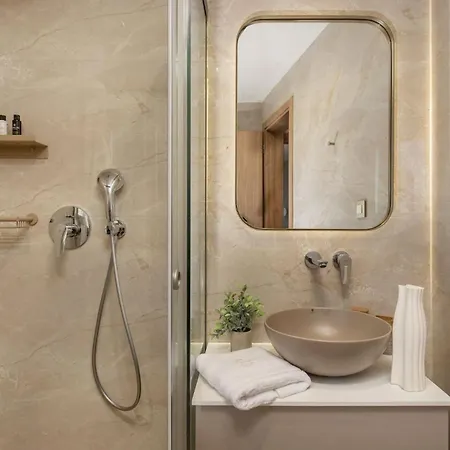 Appartement Ark Luxury Suite, Hot Tub & Sea Views, By Zantewize *