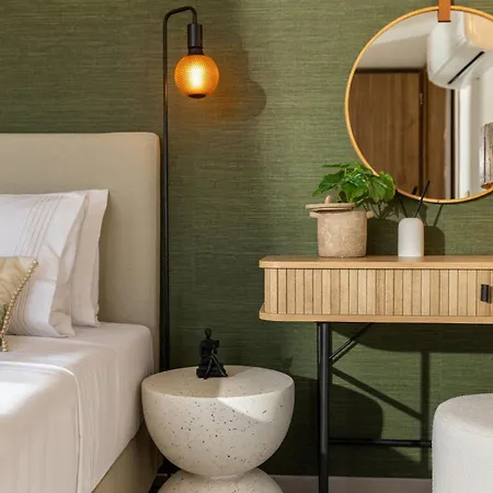 Ark Luxury Suite, Hot Tub & Sea Views, By Zantewize *