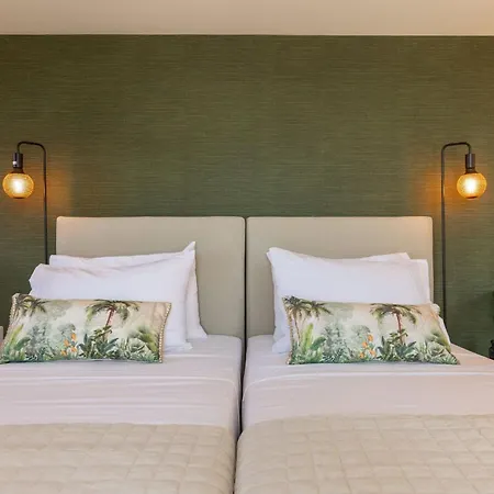 Ark Luxury Suite, Hot Tub & Sea Views, By Zantewize Lejlighed Tragaki