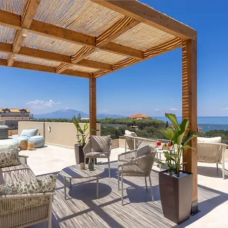 Ark Luxury Suite, Hot Tub & Sea Views, By Zantewize Apartman Tragáki