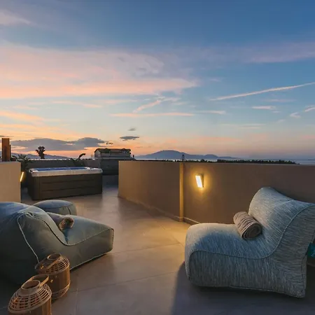 Ark Luxury Suite, Hot Tub & Sea Views, By Zantewize * Tragaki