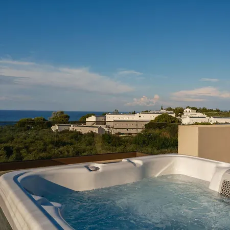 Apartman Ark Luxury Suite, Hot Tub & Sea Views, By Zantewize *